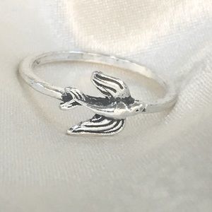 ❤️ 2 for $10 PRICE DROP 
Free as a Bird ring